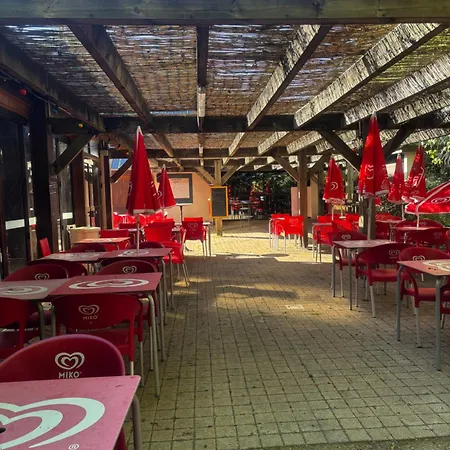 Domek alpejski Mobilhome Au Bord Du *